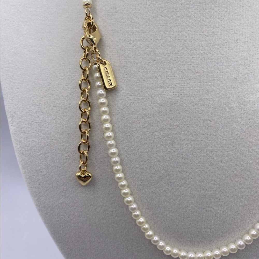Coach Pearl Beaded Charm Necklace NEW 16" with 2" Extender Flower Signature C - Picture 7 of 8